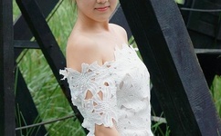 男朋友让我打开腿被他摸